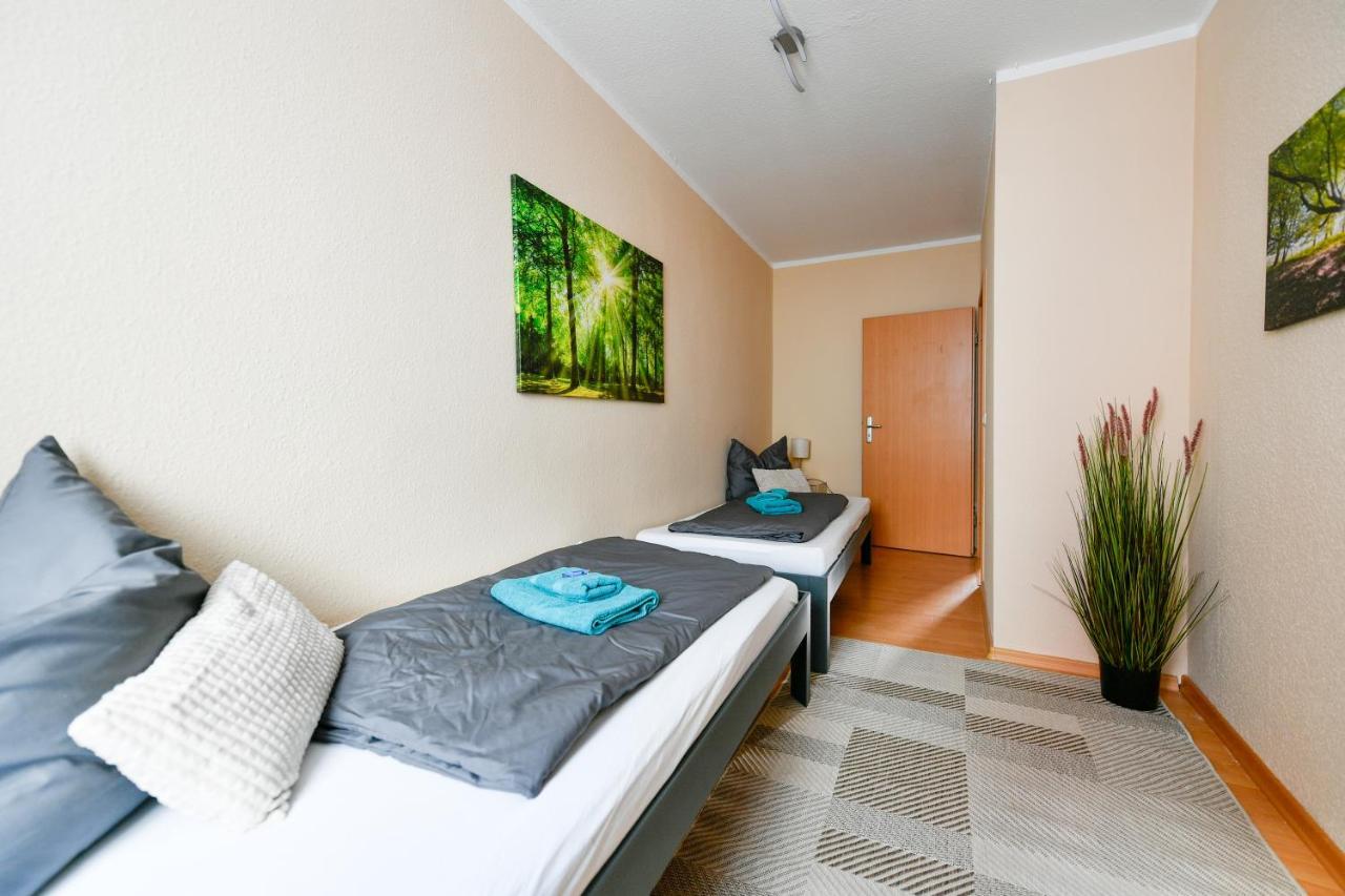 Fuerst-Pueckler-Apartment_Bis 6 Personen_Waschmaschine_Kueche_2X Parkplaetze_Terrasse_Netflix Cottbus Ngoại thất bức ảnh